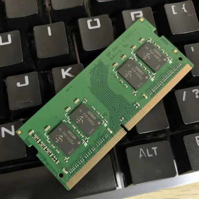 Alt view image 2 of 2 - ADATA 8GB DDR4 2400 (PC4-19200) SODIMM 260-Pin Laptop Memory SODIMM Module Single Pack (AD4S240038G17-B)