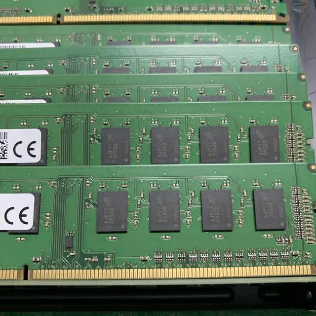Alt view image 5 of 5 - Micron MT 4GB 1Rx8 PC3L-14900U DDR3 1866MHz Desktop RAM UDIMM MT8KTF51264AZ-1G9P1