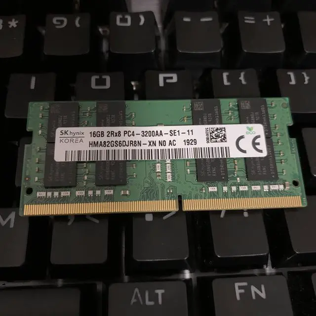 Main image of SK Hynix 16GB DDR4 2RX8 PC4-3200AA-SE1-11 HMA82GS6DJR8N-XN SODIMM Laptop Memory Ram