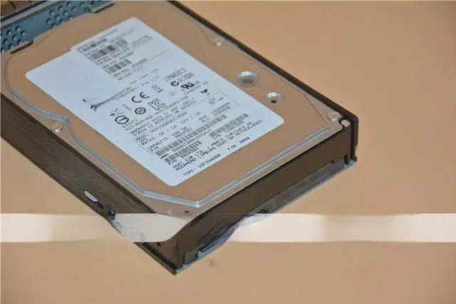 Main image of For NetApp X412A-R5 600G SAS hard drive HUS156060VLS600 46X0884 46X0886