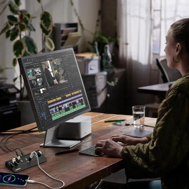 Alt view image 7 of 7 - Aluminum 7 in 1 USB C & USB Hub with USB 3.0 USB 2.0 Ports for PC/Laptops/MacBook Pro/Air/iMac/iPad and More Devices