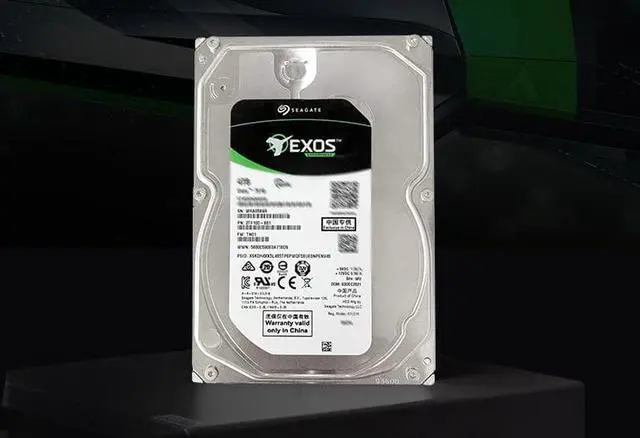 Alt view image 2 of 9 - Seagate Exos 7E10 4TB SATA 7200RPM 256MB Internal Hard Drive ST4000NM000B