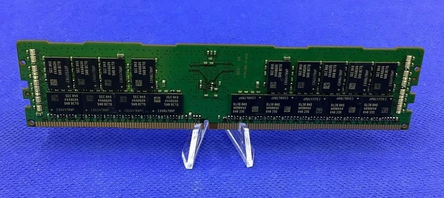 Alt view image 2 of 2 - SAMSUNG M393A4K40BB2-CTD 32gb (1x32gb) 2666mhz Pc4-21300 Cl19 Ecc Registered Dual Rank 1.2v Ddr4 Sdram 288-pin Rdimm Samsung Memory Module For Server Memory