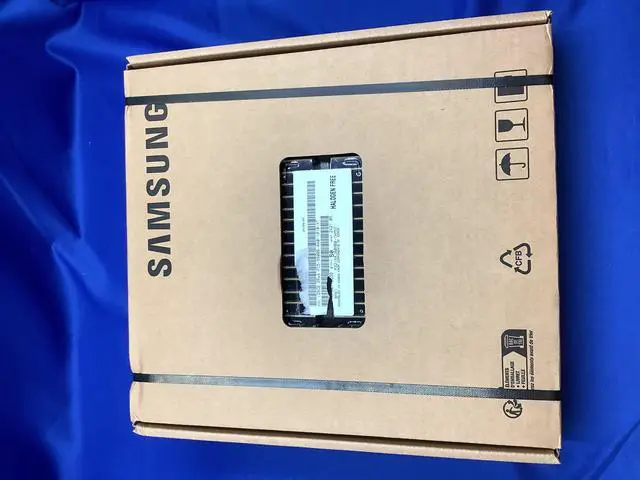 Main image of M321RAJA0MB0-CWM SAMSUNG 128G 2RX4 PC5-5600B-R ECC RDIMM MEMORY - OEM