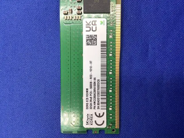 Alt view image 2 of 5 - Hynix 32GB DDR5 PC5-5600 RDIMM 288-pin ECC Reg HMCG88AGBRA190N