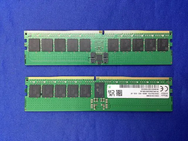 Alt view image 3 of 5 - Hynix 32GB DDR5 PC5-5600 RDIMM 288-pin ECC Reg HMCG88AGBRA190N
