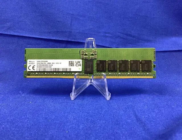 Main image of HYNIX HMCG88AEBRA115N HYNIX 32GB 2RX8 PC5-4800B SERVER MEMORY