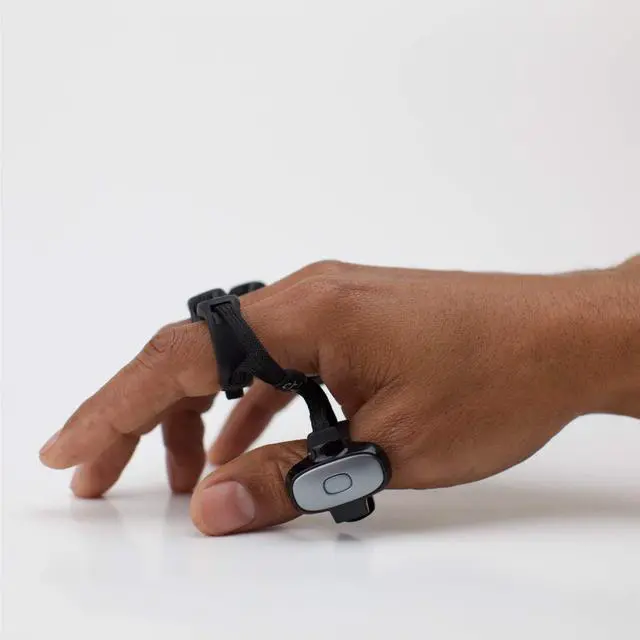 Main image of TAPWITHUS Tap Strap 2 - Wearable Keyboard, Mouse & Air Gesture Controller (Large-2021)
