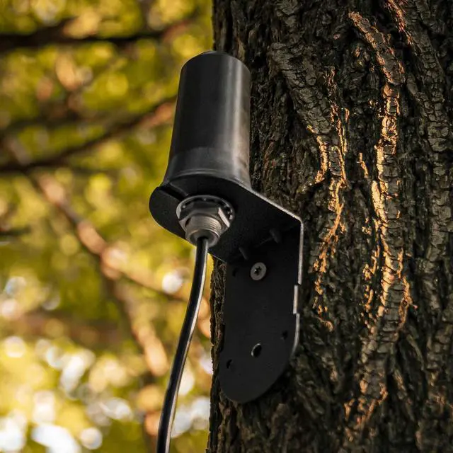 Alt view image 4 of 5 - Vosker Long Range Cellular Antenna for Outdoor Surveillance Cameras V100 and V200 | Ultra Strong Signal Strength with 15 Foot Cable