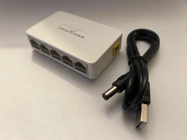 Alt view image 2 of 2 - DualComm Mini 5-Port 10/100 Ethernet LAN Switch (USB Powered, Package May Vary)