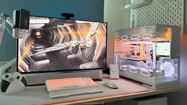 Alt view image 2 of 5 - Geometric Future M5 Tempered Glass Mid Tower, E-ATX/ATX Gaming Case, 1.2mm Steel, Type C, Toolless Panels, Support 420/360 Radiator, ARGB PWM 140m Fan x 5 Pre-Installed, White, GEO-M5F-W