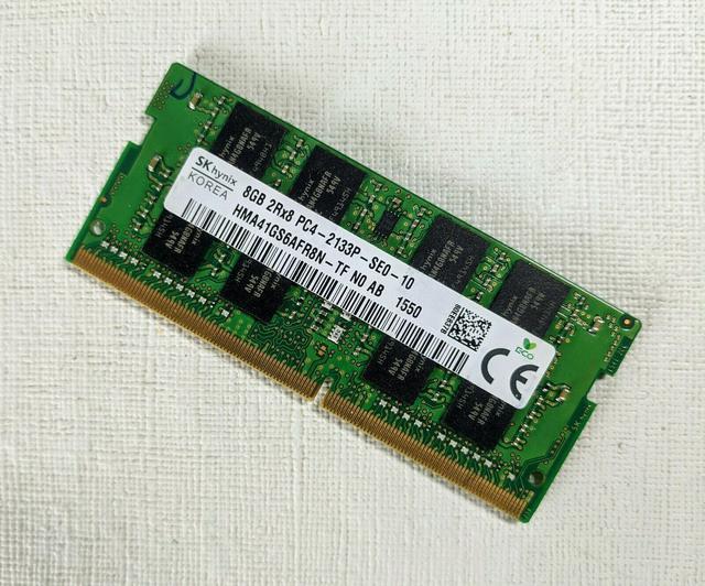 SK hynix 8GB 1Rx8 PC4-2133P - SE0 -10 HMA41GS6AFR8N - TF N0 AB