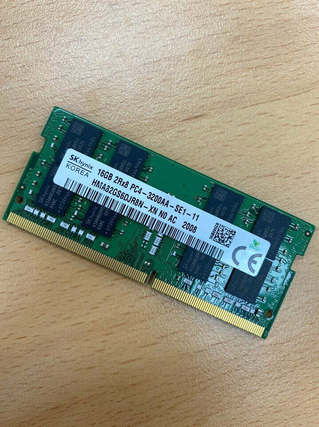 thumbnail image 2 of 16GB DDR4 3200MHz SO-DIMM Laptop Memory | SK Hynix | PC4-3200AA 1RX8 | 260-Pin 2 of 3