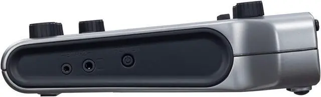 Alt view image 10 of 20 - Zoom PodTrak P4 Portable Multitrack Podcast Recorder