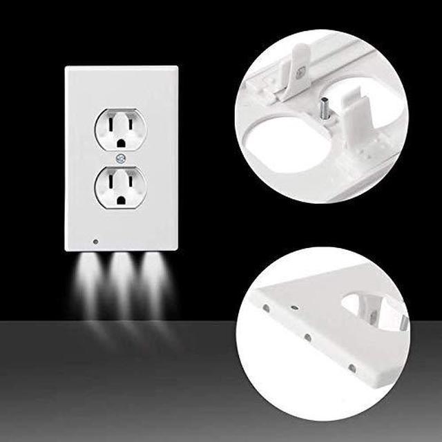 4 Wall Outlet LED Night Light Easy Snap On Outlet Cover Plate No Wires  Battery In White (As Is Item) - Bed Bath & Beyond - 30542850