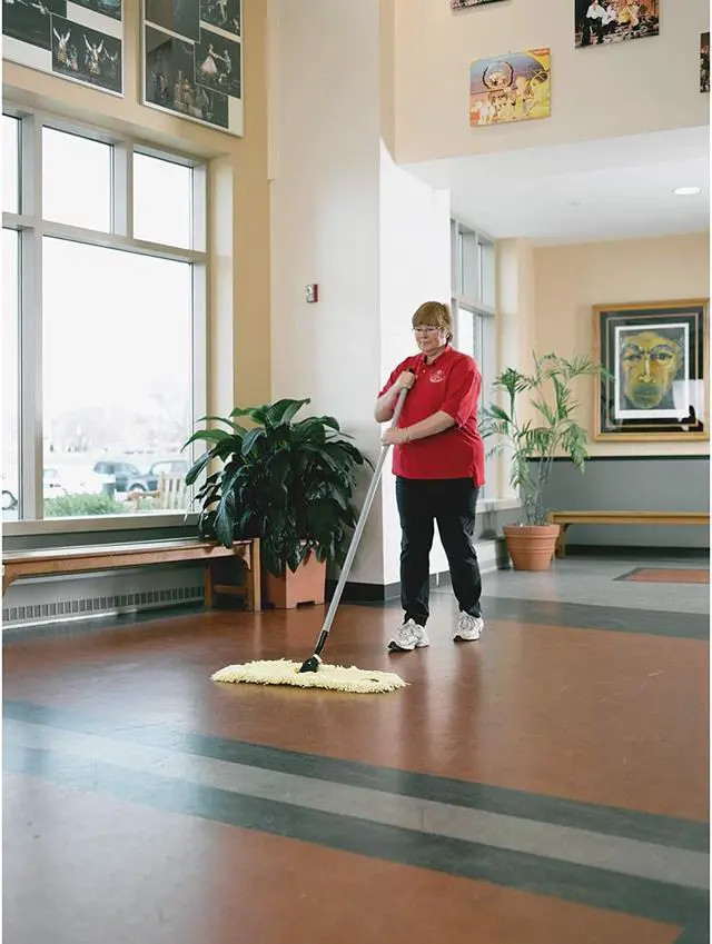 Alt view image 7 of 11 - Rubbermaid Commercial Snap-On Fiberglass Dust Mop Handle 60" Gray/Black M146