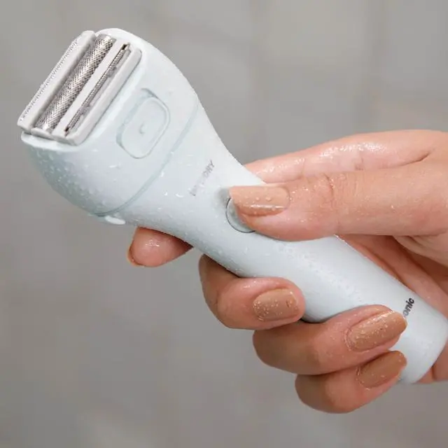 Alt view image 7 of 7 - Panasonic Close Curves Electric Razor for Women - Wet Dry Operation