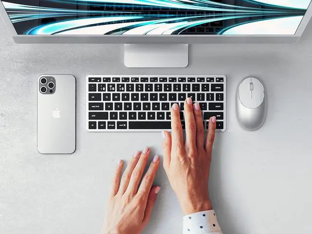 Alt view image 4 of 7 - Satechi Slim X1 Bluetooth Backlit Keyboard for Mac, Illuminated Keys & Multi-Device Sync, for MacBook Air/Pro M4, iPad Air/Pro M4, iPad/mini, Mac mini, iMac - Silver