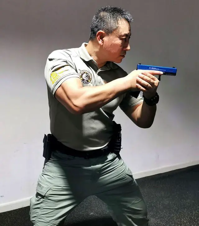 Alt view image 5 of 5 - Specila Pie Somatosensory Electronic Recoil Handle Gun-butt Type Controller For Auxiliary Laser Game Accessories