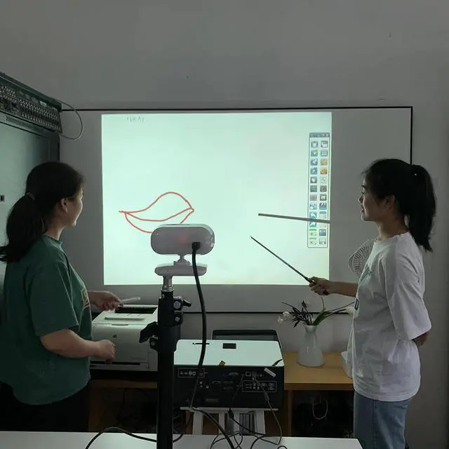 Alt view image 3 of 7 - Hivista Interactive Whiteboard Induction Receiver Precise Multi-Touch Smart Board For Most Projector Upgrade Accessories(F-35L)