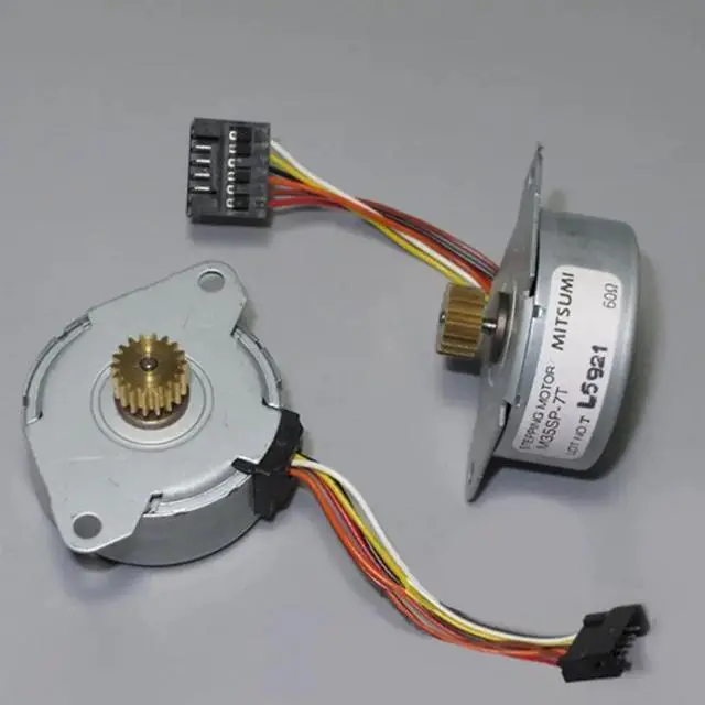 Main image of Two-phase Six-wire 35mm Permanent Magnet Stepper Motor with 18- Gear, Round Stepper Motor, Step Angle 7.5 Degrees, Shaft Dia 2mm