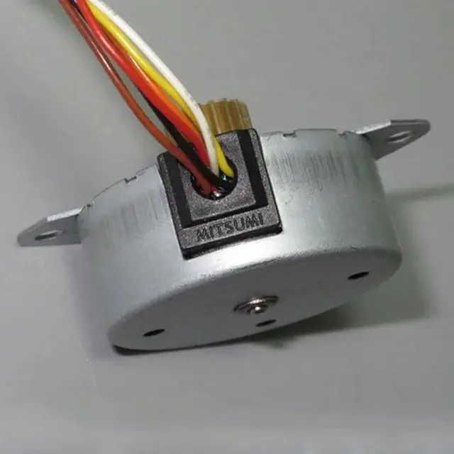 Alt view image 4 of 6 - Two-phase Six-wire 35mm Permanent Magnet Stepper Motor with 18- Gear, Round Stepper Motor, Step Angle 7.5 Degrees, Shaft Dia 2mm
