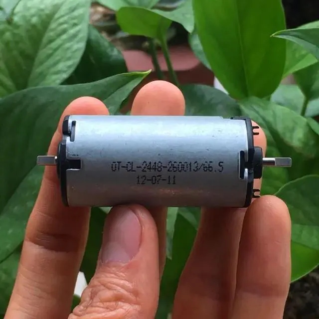 Main image of OT-CL-2448 DC Carbon Brush Motor with Double D Shaft, DC 12-24V, 3300-6800rpm, for Electric Curtains, Gear Motor Shaft Dia 2mm