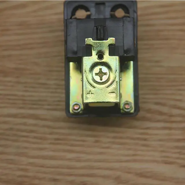 Alt view image 5 of 6 - Air Compressor Pump Pressure Switch Adjustable 90-125 PSI Normally Closed 1/4 Inch Switch Control Valve 4 Port Max 20A