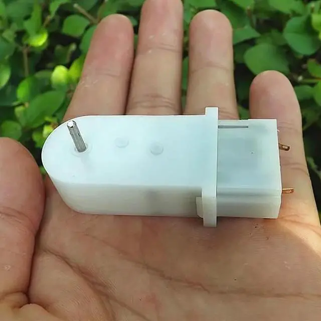 Main image of DC 3V 5V 6V Gear Motor Electric Micro TT Motor 130 DC Gear Motor for DIY Smart Car Robot Models 32 rpm, Shaft Diameter 2mm