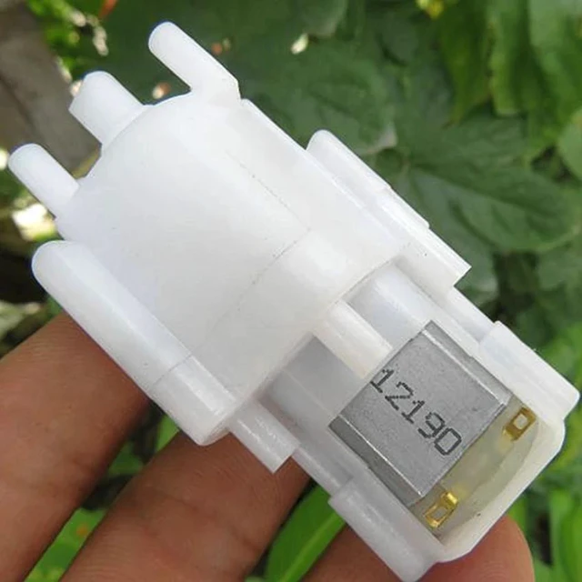 Main image of 130 DC motor 3-6V Plastic gear reduction motor for DIY intelligent car Robot