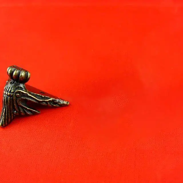 Alt view image 6 of 6 - 4PCS/Lot 4x3cm Antique Bronze Jewelry Chest Wood Box Decorative Feet Leg Zinc Alloy Corner Protector Boxes Corner Guard