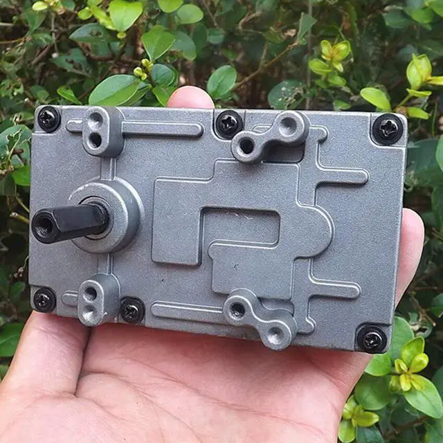 Alt view image 4 of 4 - DC 24V geared motor No load 70 rev / min 7-shaped 550 geared motor for DIY