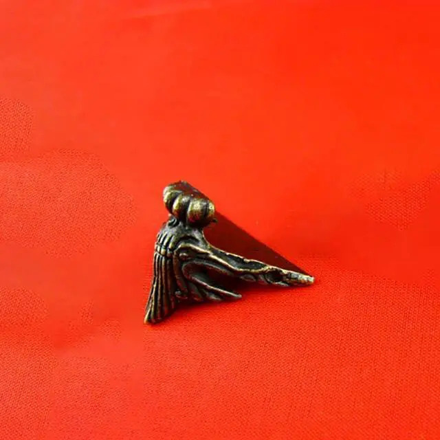 Alt view image 5 of 6 - 4PCS/Lot 4x3cm Antique Bronze Jewelry Chest Wood Box Decorative Feet Leg Zinc Alloy Corner Protector Boxes Corner Guard