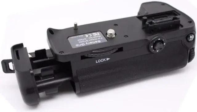 Alt view image 4 of 7 - MB-D11 Professional Vertical Battery Grip Replacement For Nikon D7000 DSLR Camera