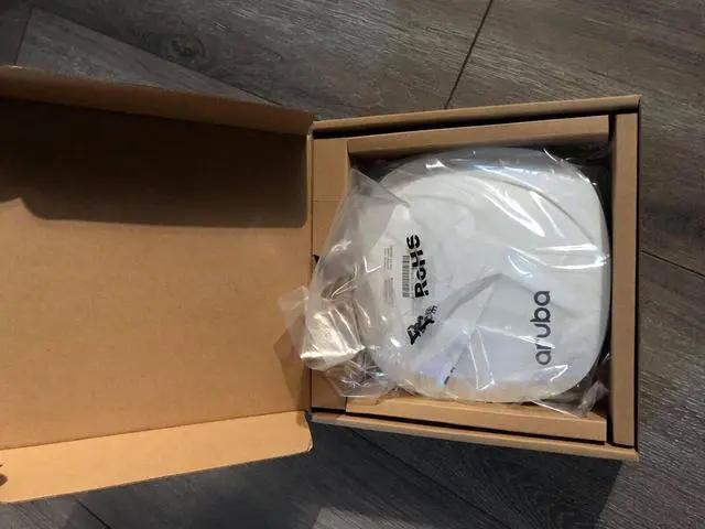 Alt view image 2 of 4 - International Version HPE Instant On JX945A IAP-305 (RW) - wireless access point