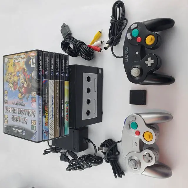 Alt view image 2 of 7 - Nintendo Gamecube Console System
