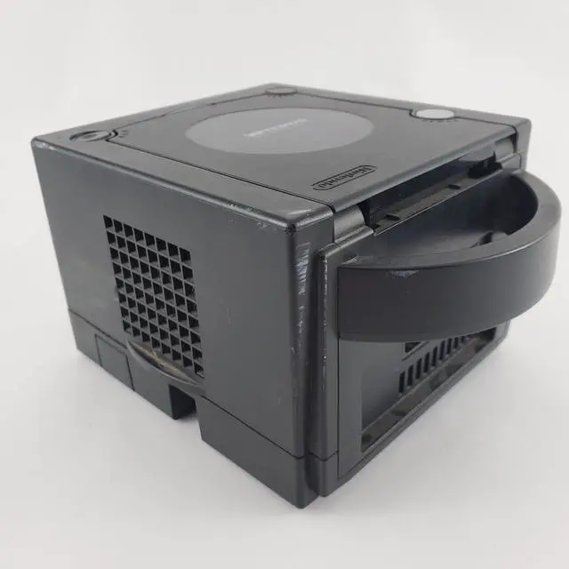 Alt view image 4 of 7 - Nintendo Gamecube Console System