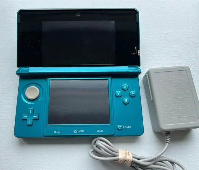 Alt view image 3 of 5 - Nintendo 3DS Console Aqua Blue Used