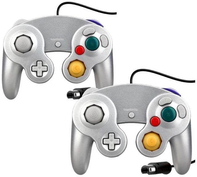 Main image of 2-Pack Wired GameCube Controllers for Nintendo GameCube & Wii Classic Gamepads (Platinum/Silver)