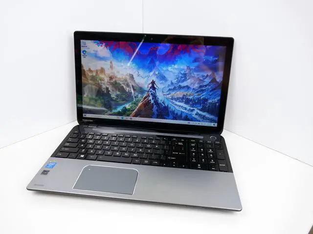 Refurbished: Toshiba Satellite S55t-A5334 Touch 15.6