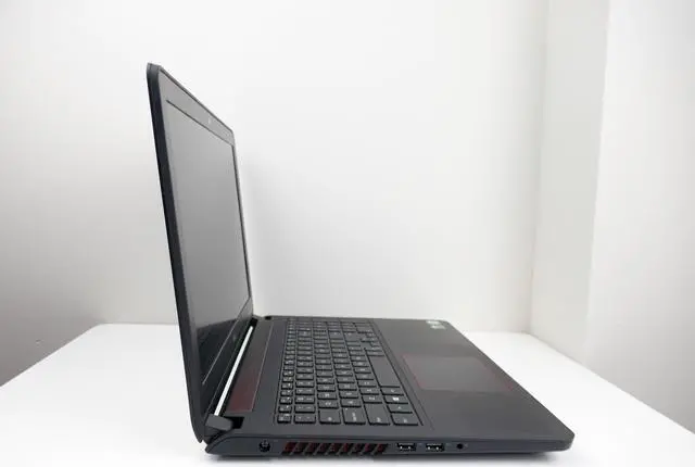 Alt view image 4 of 6 - Dell 7559 15.6-Inch FHD Gaming Laptop (6th Gen Intel Core i5-6300HQ Processor 2.3Ghz, 8GB DDR3, 256GB SSD + 1TB HDD, Nvidia GeForce GTX 960M 4GB, Windows 11