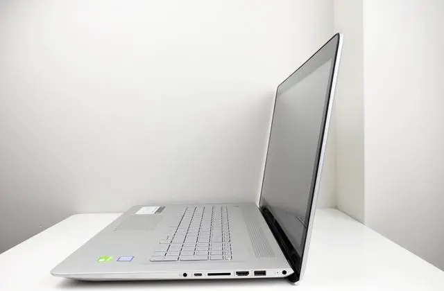 Alt view image 3 of 6 - HP Laptop ENVY Intel Core i7 6th Gen 6500U (2.50GHz) 16GB Memory 512GB SSD NVIDIA GeForce 940MX 17.3" Touchscreen Windows 11 Home 64-Bit M7-U009DX