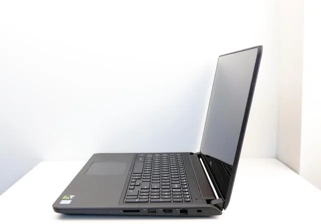 Alt view image 3 of 6 - DELL Inspiron - 15.6" 4K / UHD NVIDIA GeForce GTX 960M - Intel Core i7-6700HQ - 16GB Memory - 128 GB SSD + 1TB HDD - Windows 11 Gaming Laptop - (15-7559 )