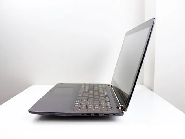 Alt view image 3 of 6 - ASUS - 2-in-1 15.6" Q534UX 4K Ultra HD Touch-Screen Laptop - Intel Core i7-6500u - 16GB Memory - 1TB HDD + 256GB SSD NVIDIA GeForce GTX 950M - Windows 11