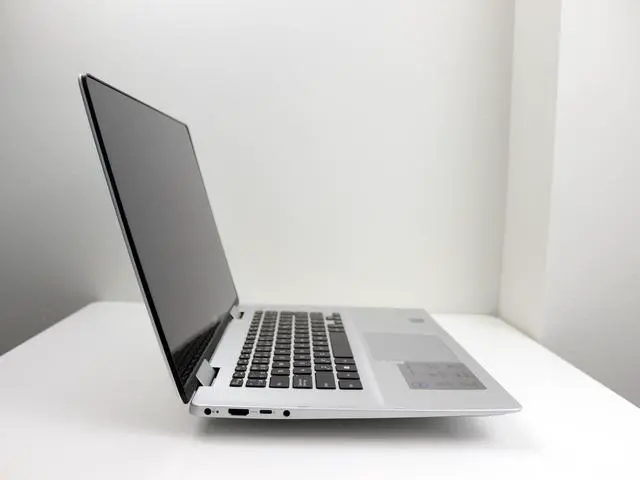Alt view image 4 of 6 - Dell Inspiron 15 7586 2-In-1 Laptop 15.6" Touch Full HD (1920x1080) Screen Intel Core i5-8265U 256GB SSD + 1TB HDD 16GB RAM Windows 11