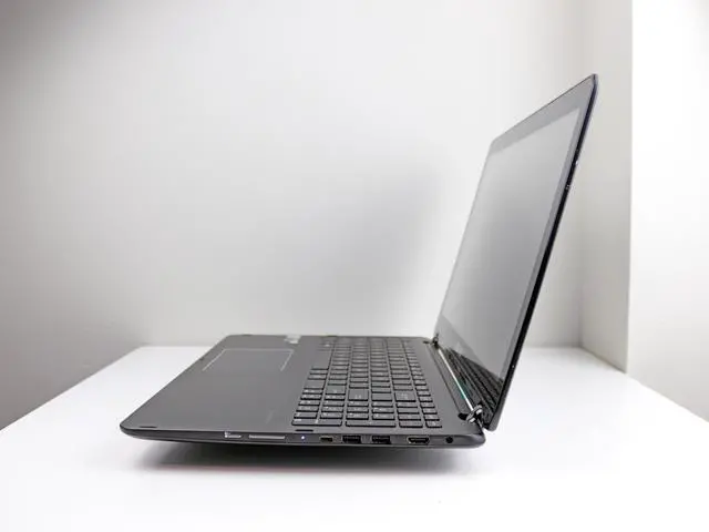 Alt view image 3 of 6 - ASUS - 2-in-1 15.6" Q534UX 4K Ultra HD Touch-Screen Laptop - Intel Core i7-7500u - 16GB Memory - 2TB HDD + 256GB SSD NVIDIA GeForce GTX 950M - Windows 11