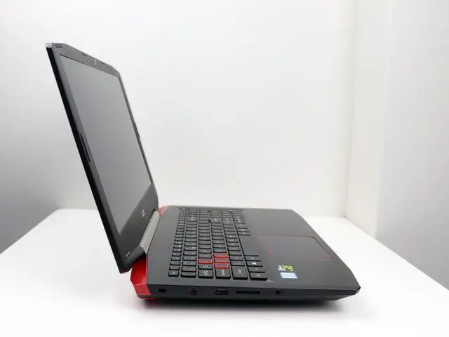 Alt view image 4 of 7 - Acer America Aspire VX 15 - 15.6" GeForce GTX 1050 Ti - Intel Core i7-7700HQ - 16GB Memory - 512 GB SSD - Windows 11 Home 64-Bit - Gaming Laptop - IPS (VX5-591G-76BV )