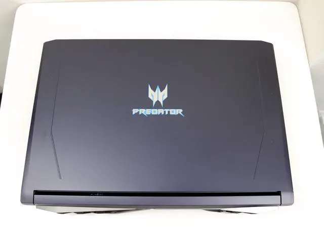 Alt view image 6 of 7 - Acer America Predator Helios 500 PH517-51-72NU 17.3" 144 Hz IPS NVIDIA GTX 1070 8 GB VRAM Intel Six-Core i7-8750H 32GB Memory 1 TB HDD + 256 GB SSD Windows 11 Gaming Laptop