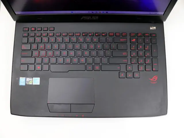 Alt view image 2 of 7 - ASUS ROG - 17.3" NVIDIA GeForce GTX 980M - Intel Core i7-4710HQ - 32GB Memory - 256 GB SSD + 1TB HDD - Blu-Ray - Windows 11 64-Bit Gaming Laptop - G751JY