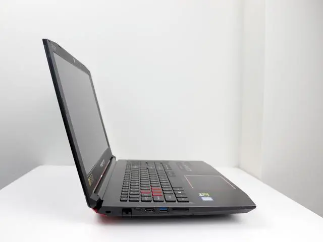 Alt view image 4 of 7 - Acer America Predator Helios 300 G3-571-77QK 15.6" IPS Intel Core i7 7th Gen 7700HQ (2.80 GHz), 6GB NVIDIA GeForce GTX 1060, 16GB DDR4 Memory, 512GB SSD, Windows 11 Gaming Laptop